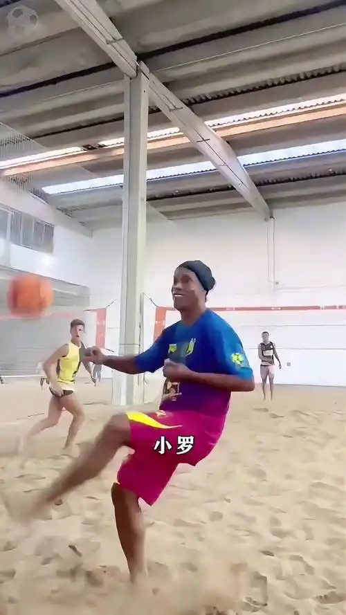 戈贝尔用他